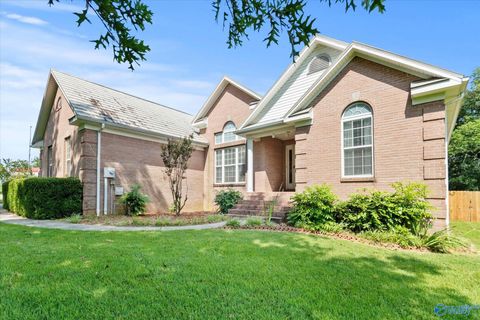 Homes For Sale - 23985 E Clearmont Drive<br/> Elkmont, AL 35620