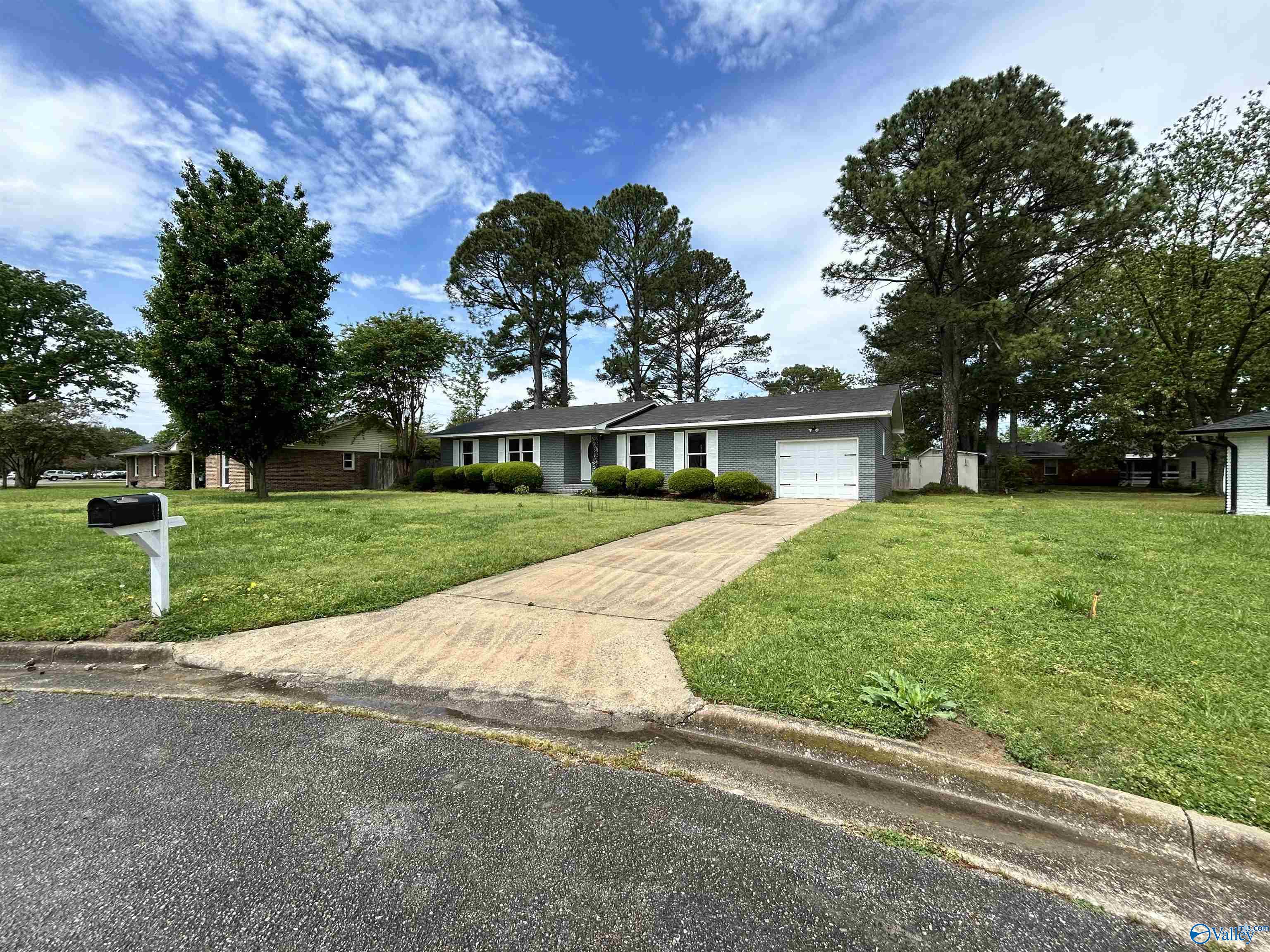 1704 Woodmead Street, Decatur, Alabama image 2