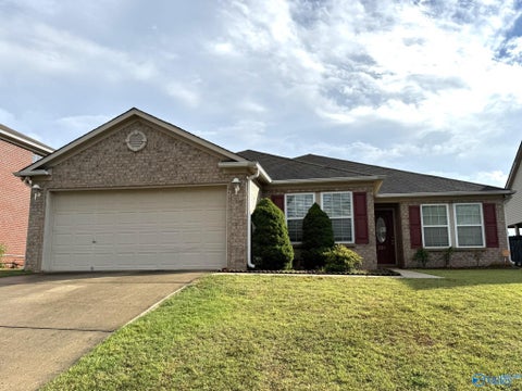 Homes For Rent - 219 Ivyleaf Drive<br/> Madison, AL 35757
