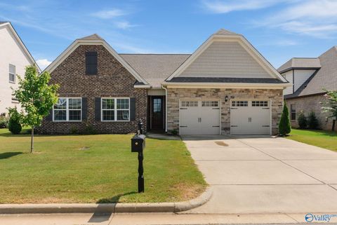 Homes For Sale - 24389 Beacon Circle<br/> Athens, AL 35613