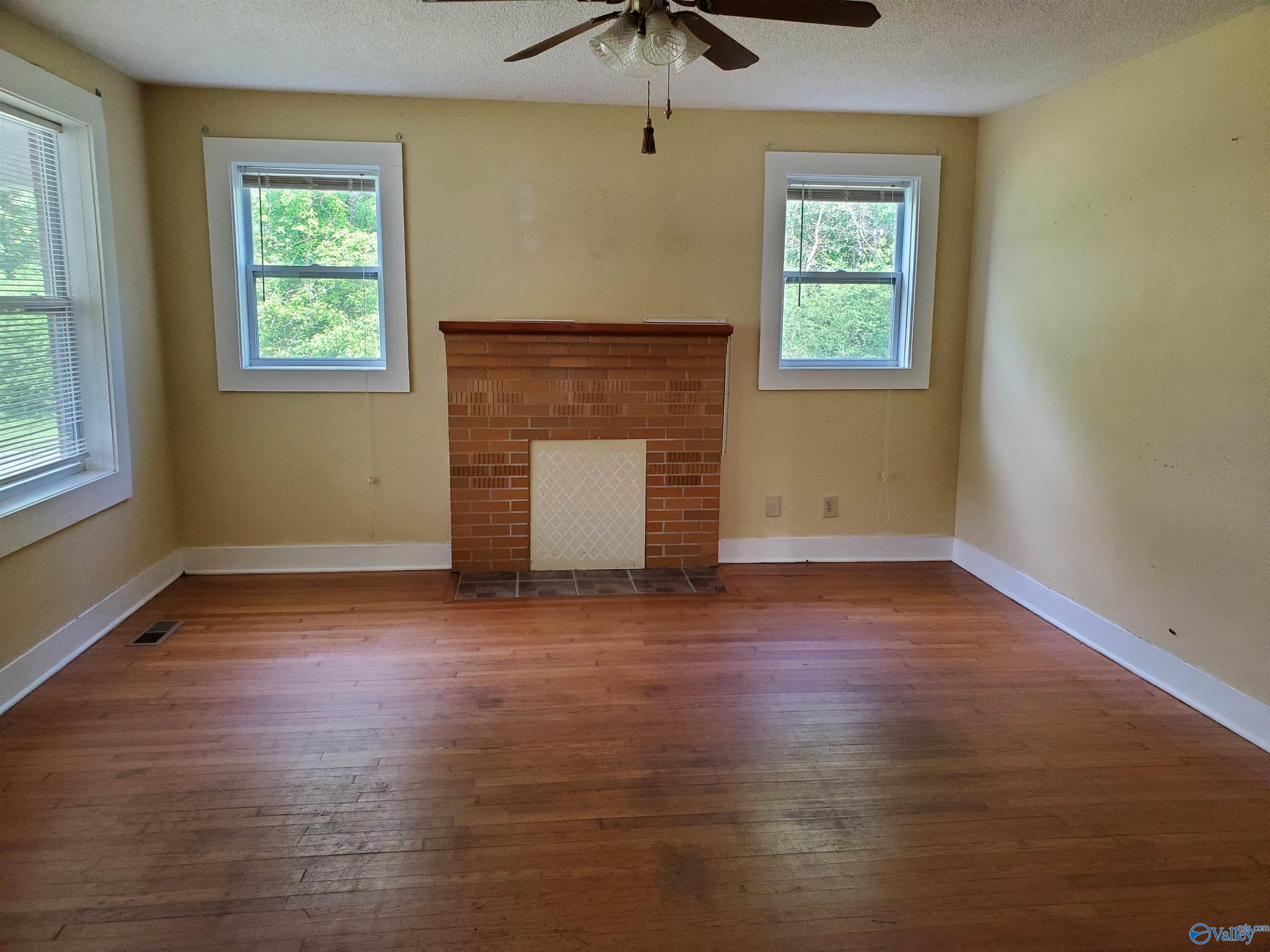 423 W Laurel Street, Scottsboro, Alabama image 5