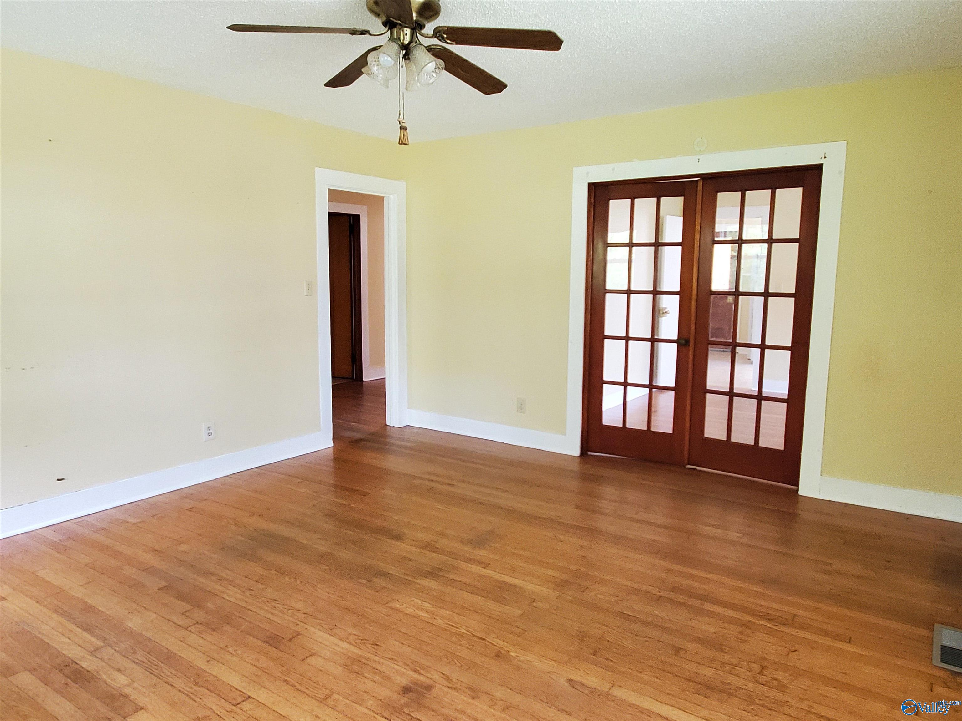 423 W Laurel Street, Scottsboro, Alabama image 7