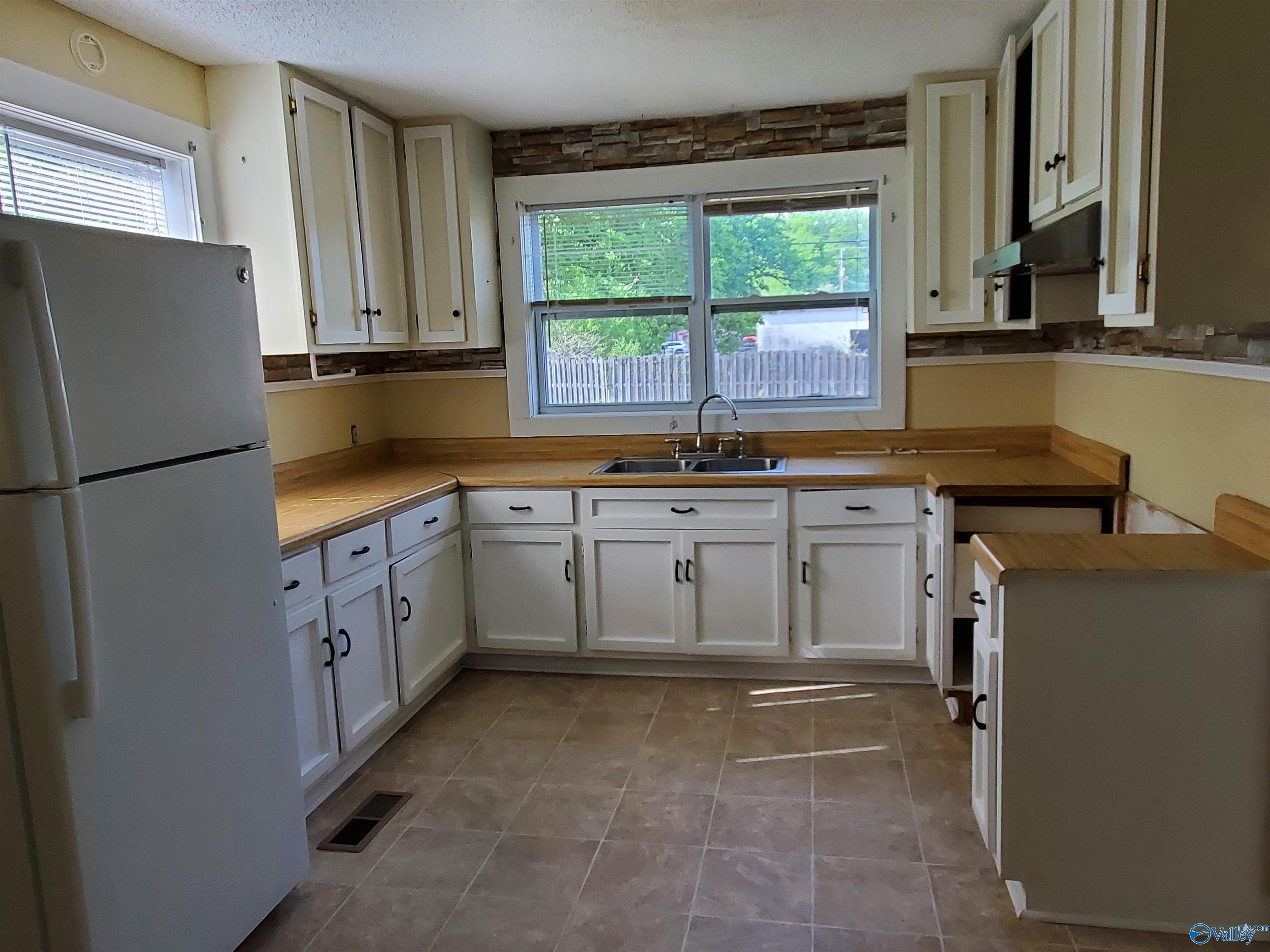 423 W Laurel Street, Scottsboro, Alabama image 12
