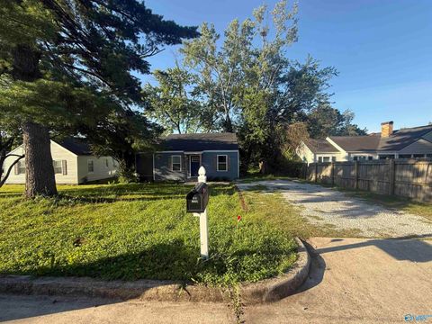Homes For Rent - 3913 Pine Avenue<br/> Huntsville, AL 35805