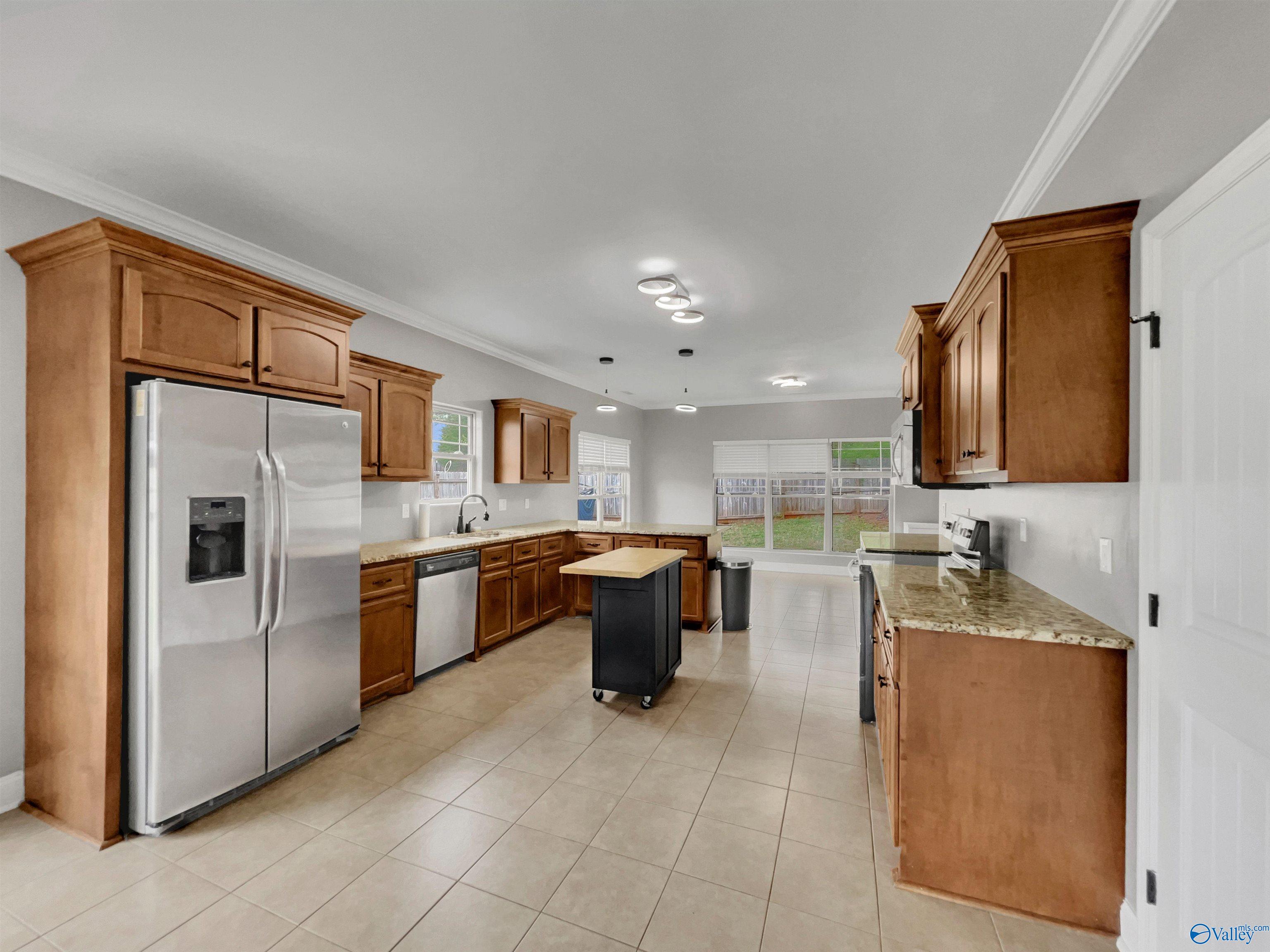 101 Mcclellan Lane, Harvest, Alabama image 3
