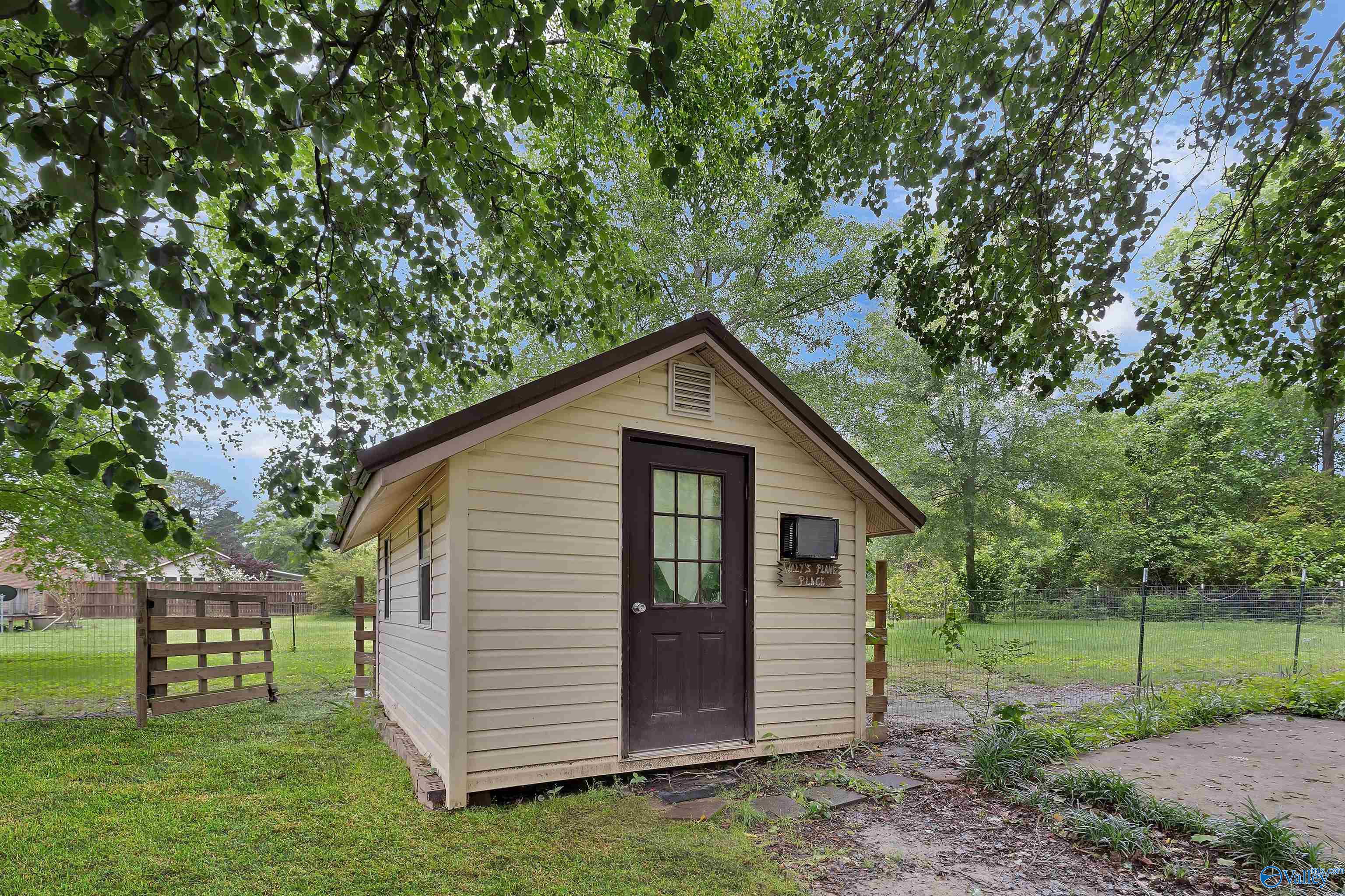 512 Eastview Avenue, Albertville, Alabama image 22