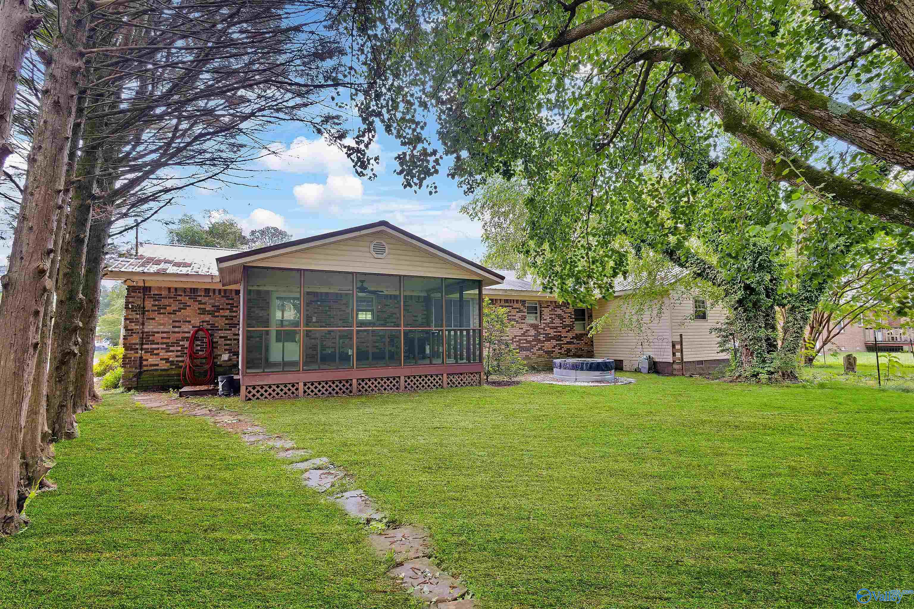 512 Eastview Avenue, Albertville, Alabama image 23