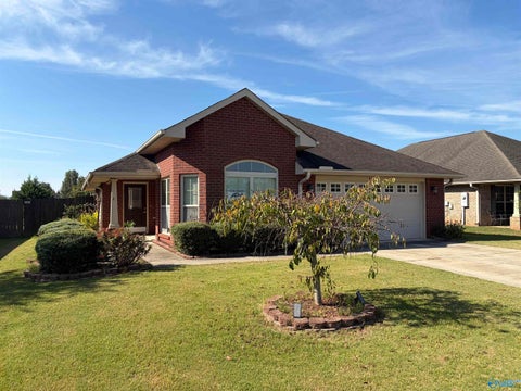 Homes For Rent - 4804 Carrington Blvd<br/> Owens Cross Roads, AL 35863