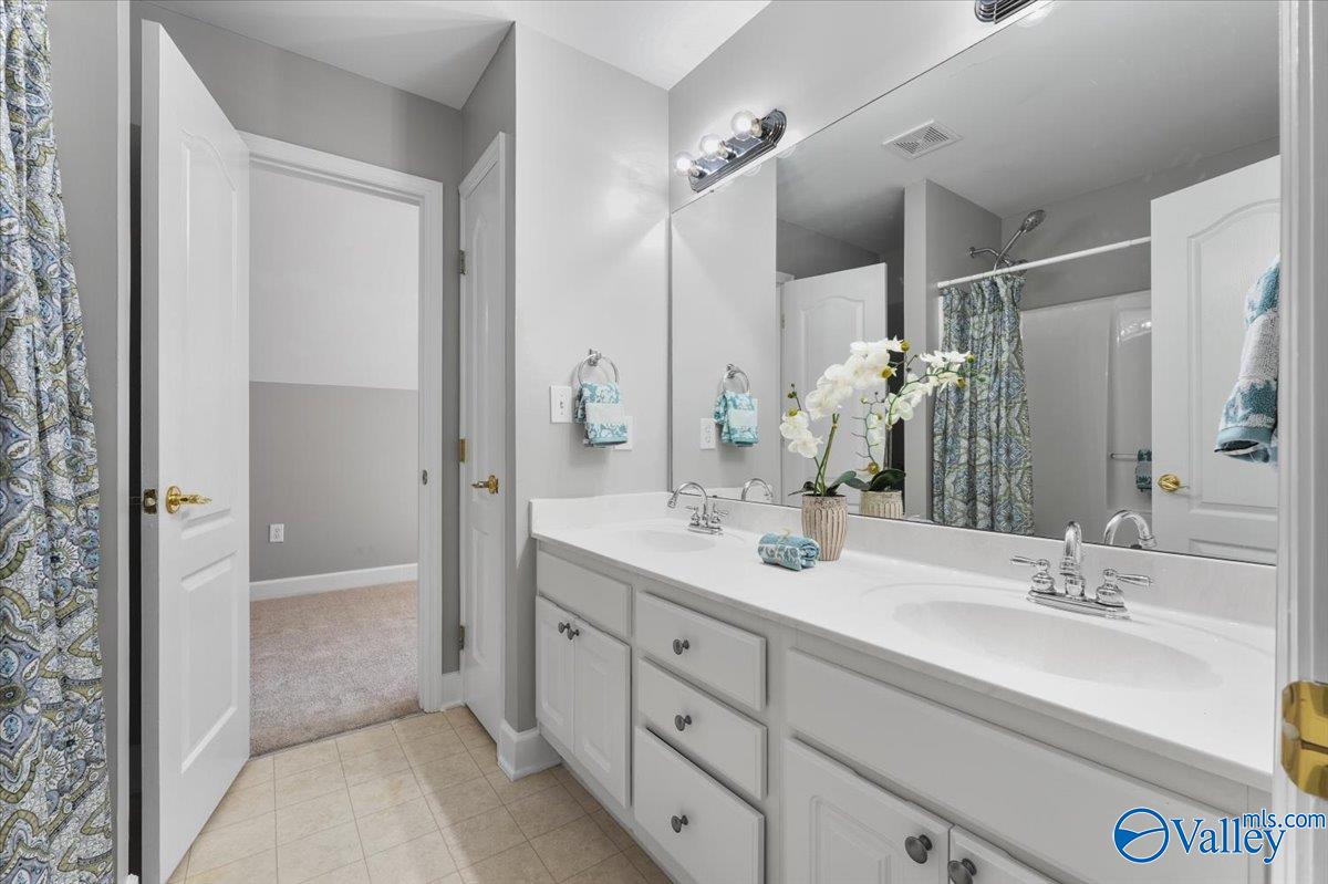 Brownsboro, Alabama 35741, United States, 4 Bedrooms Bedrooms, ,3 BathroomsBathrooms,Residential,Active,240914