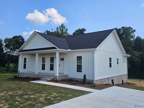 Homes For Sale - 172 Welcome Road<br/> Cullman County, Cullman, AL 35058