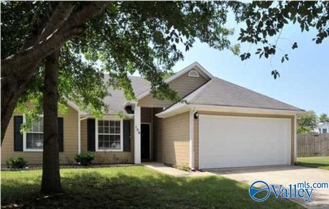 Homes For Rent - 106 Vistawood Court<br/> Madison, AL 35758