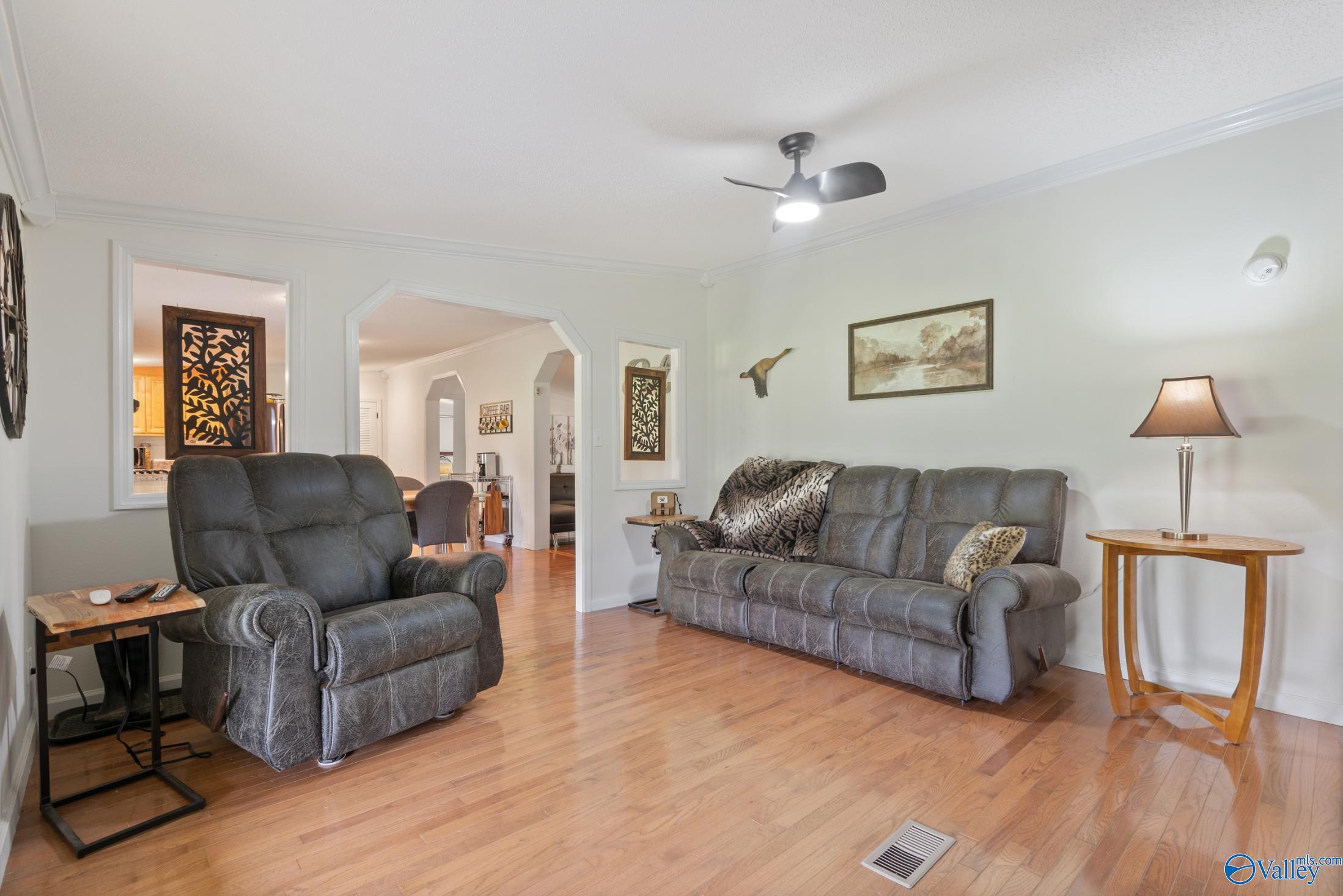 511 Howell Road, Guntersville, Alabama image 12