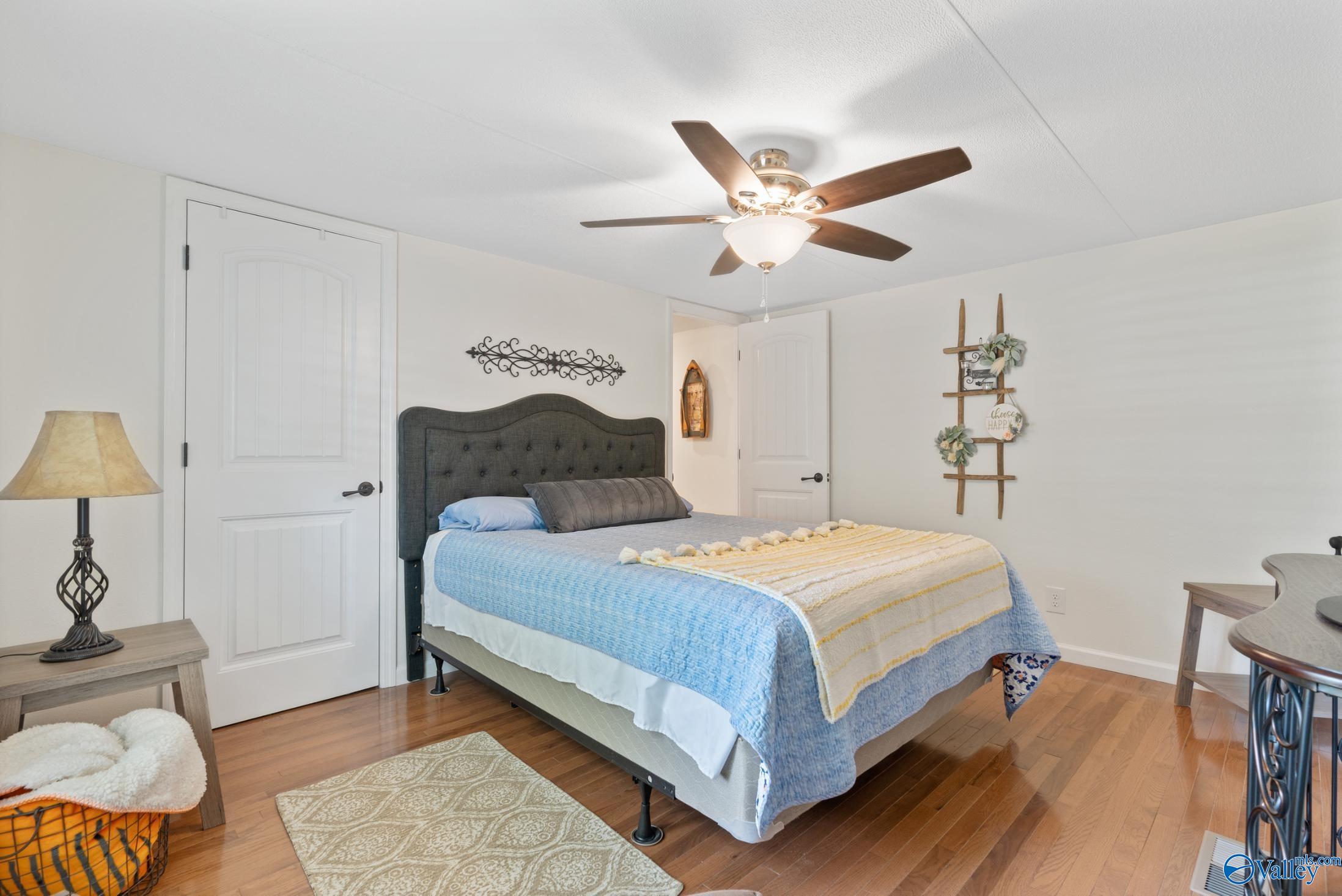 511 Howell Road, Guntersville, Alabama image 21