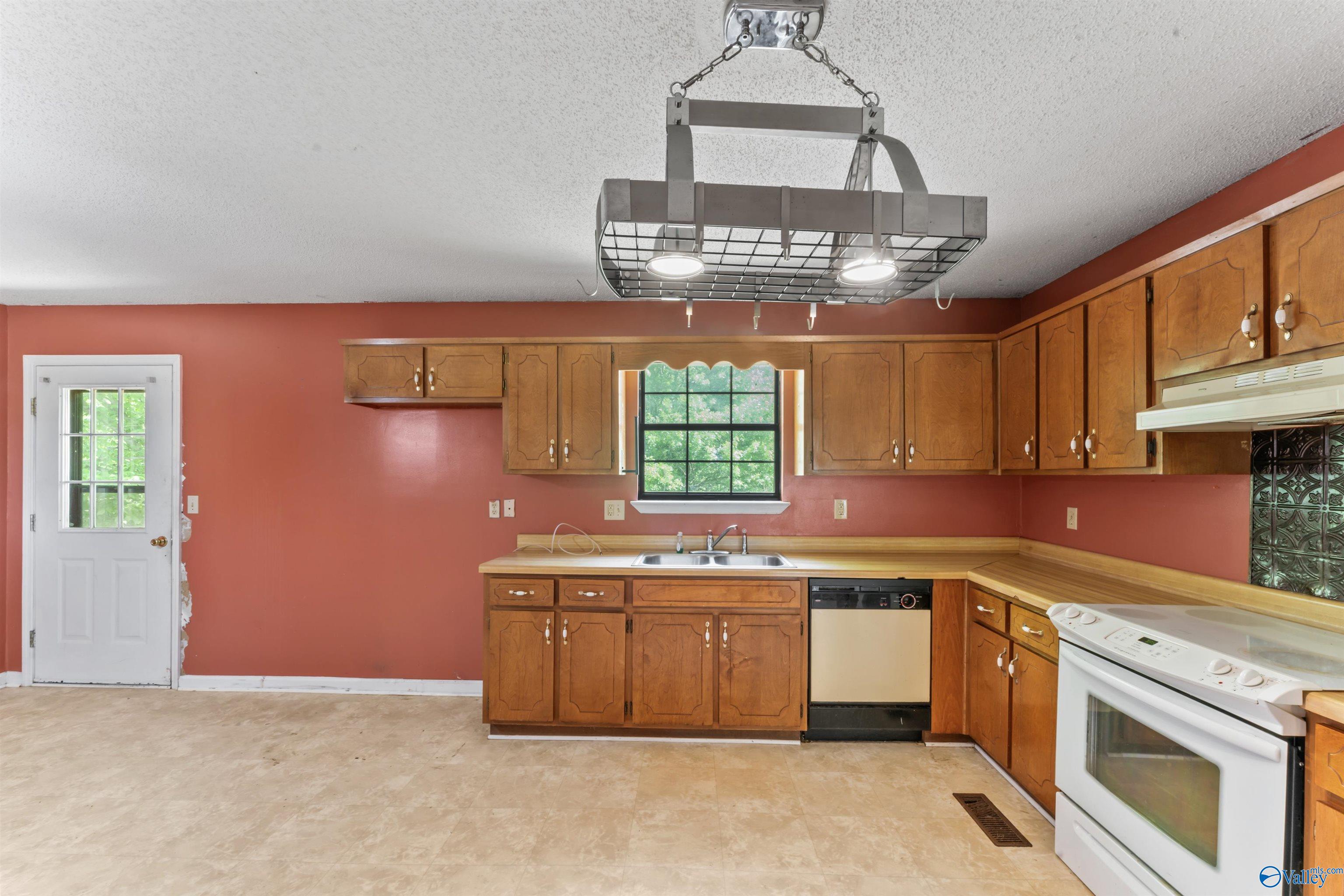 700 Fairview Road, Cullman, Alabama image 15
