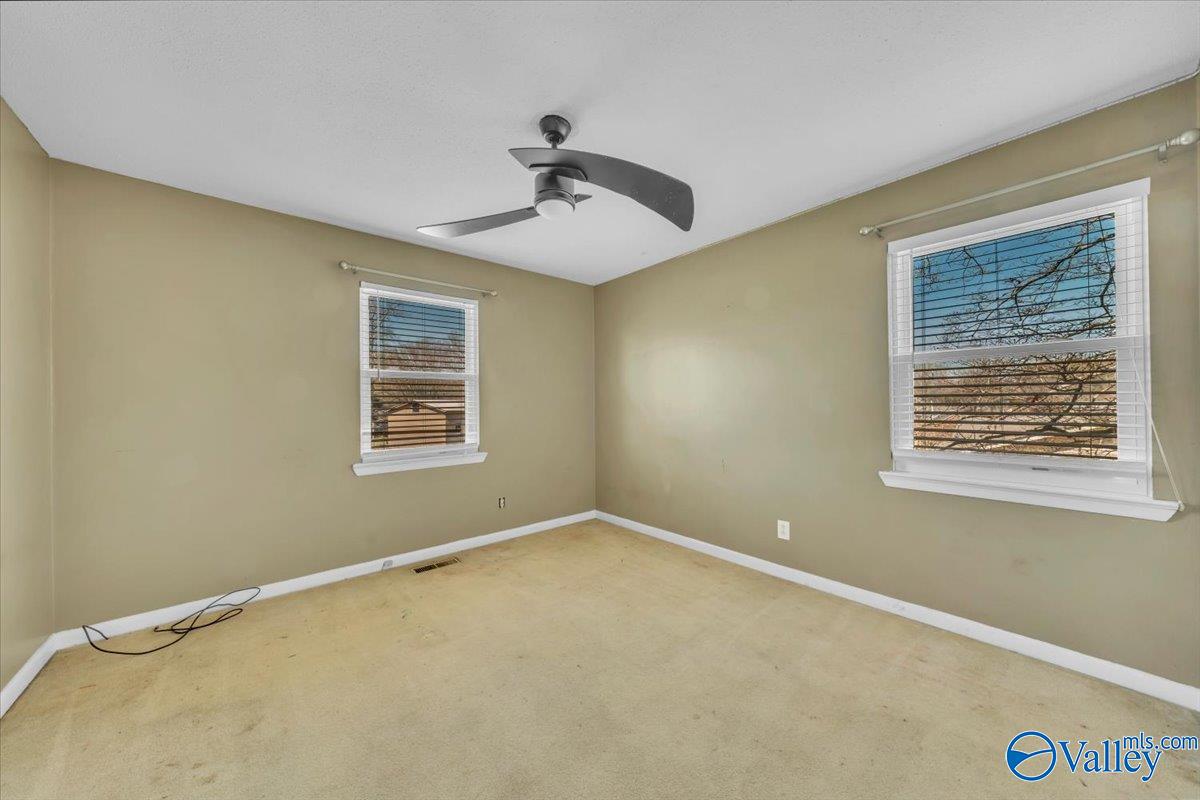 Scottsboro, Alabama 35769, United States, 3 Bedrooms Bedrooms, ,2 BathroomsBathrooms,Residential,Active,37171