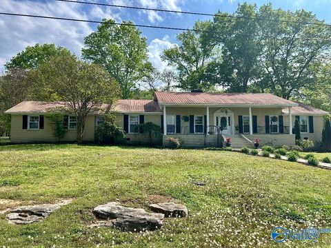 Homes For Sale - 22 Livingstone Lane<br/> Decatur, AL 35603