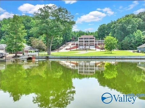 Homes For Sale - 1021 County Road 578<br/> Lauderdale County, Rogersville, AL 35652