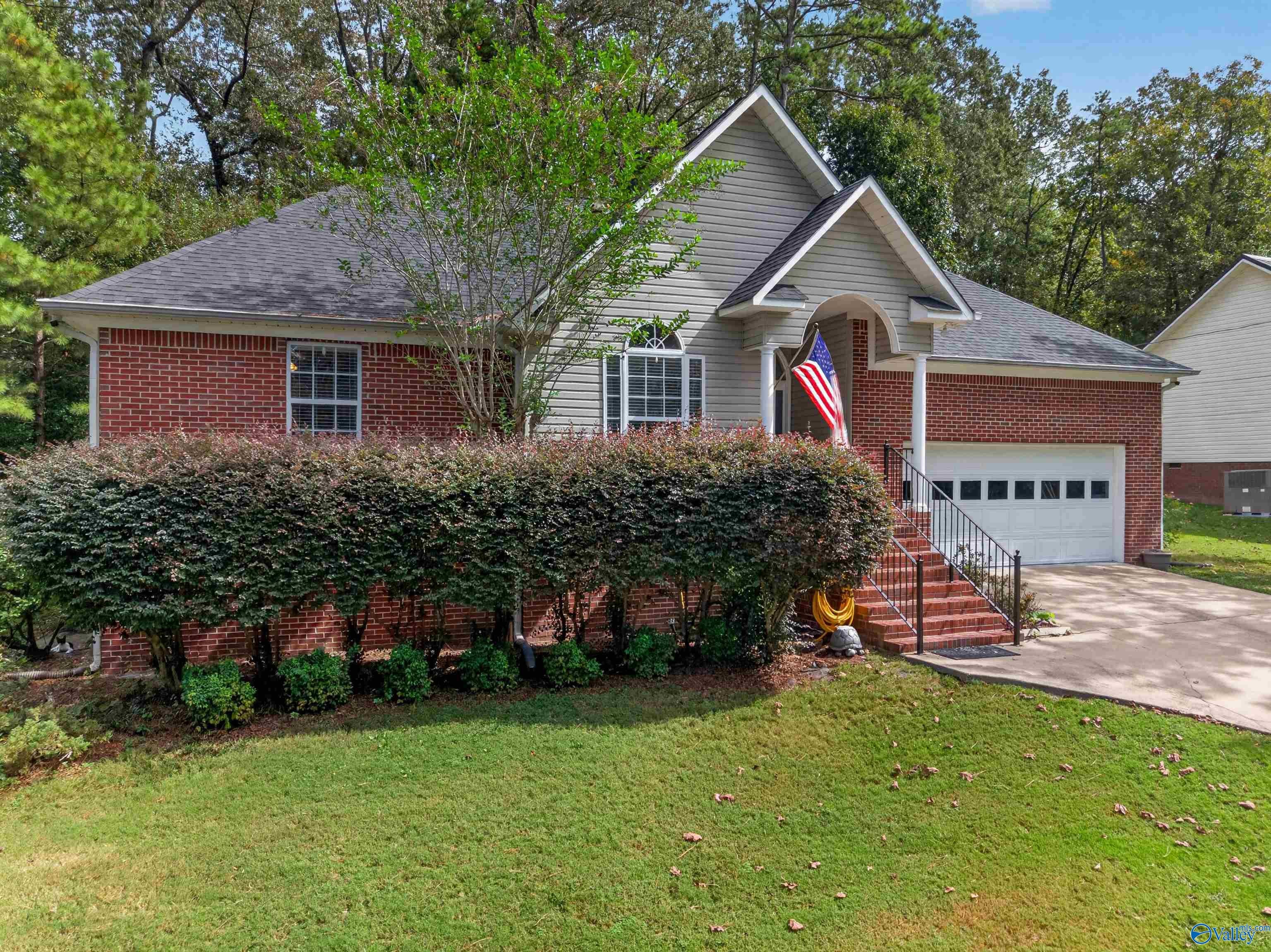 1261 Holiday Drive