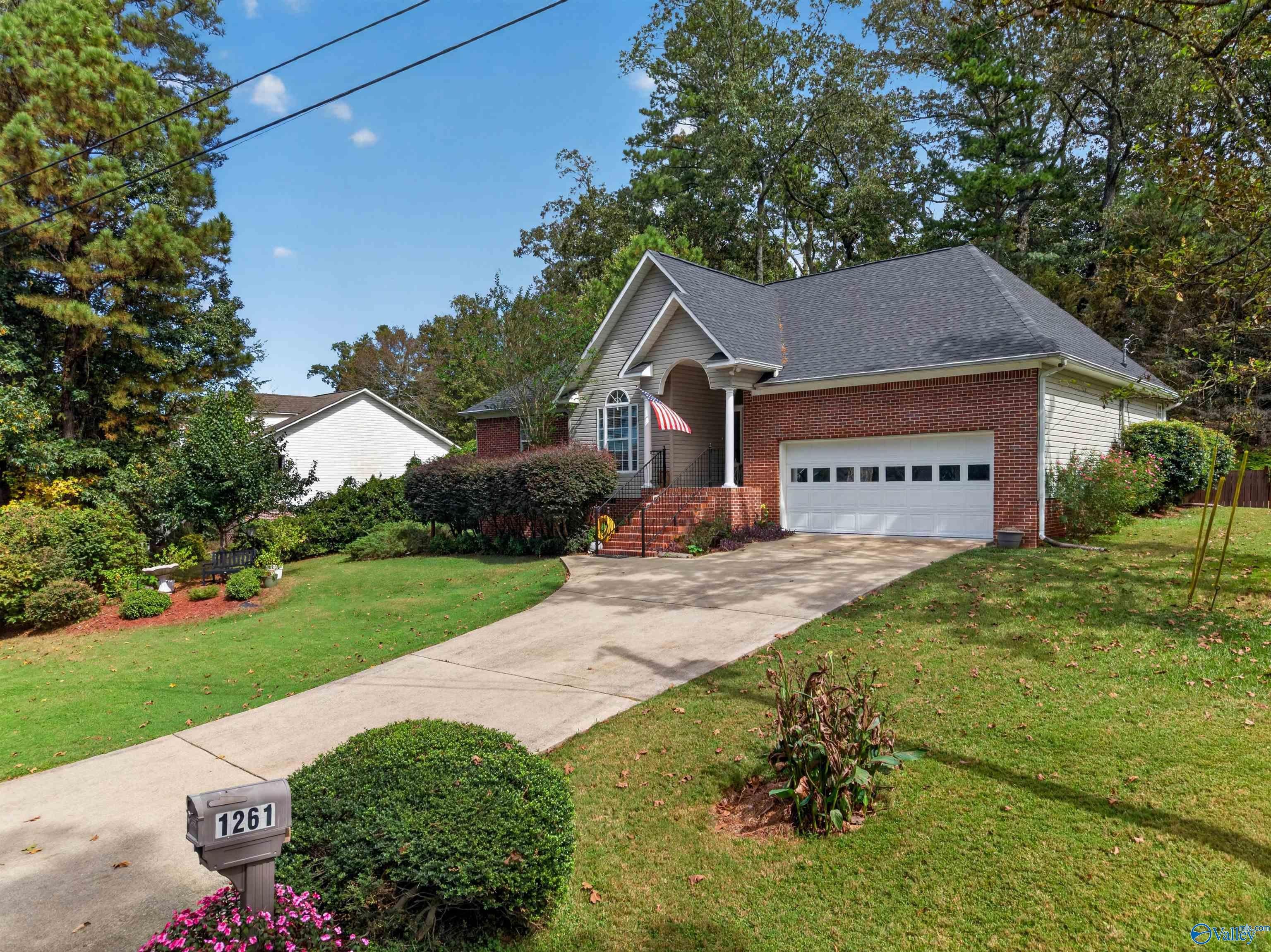 1261 Holiday Drive