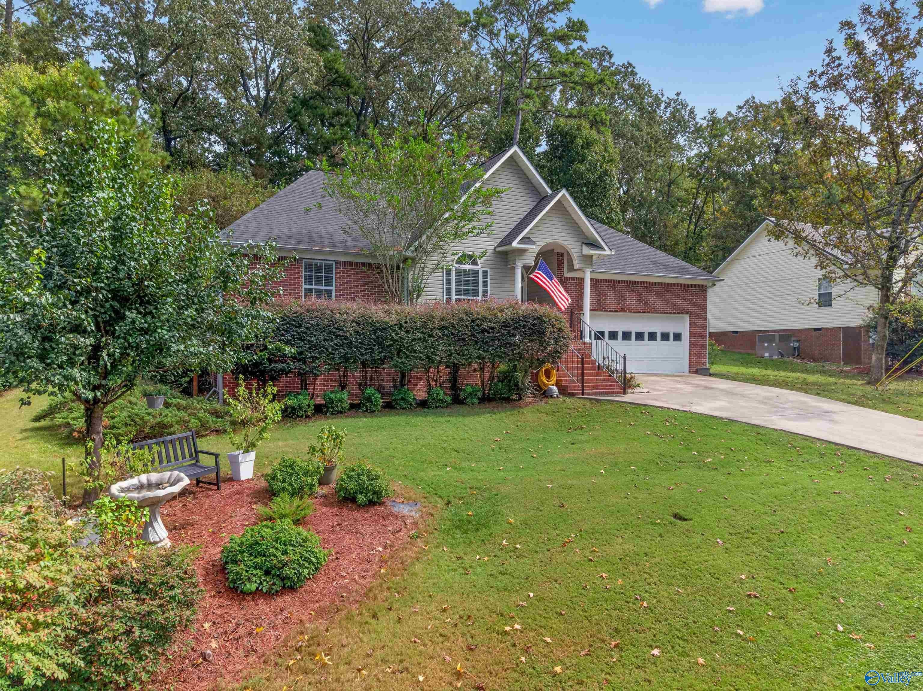 1261 Holiday Drive