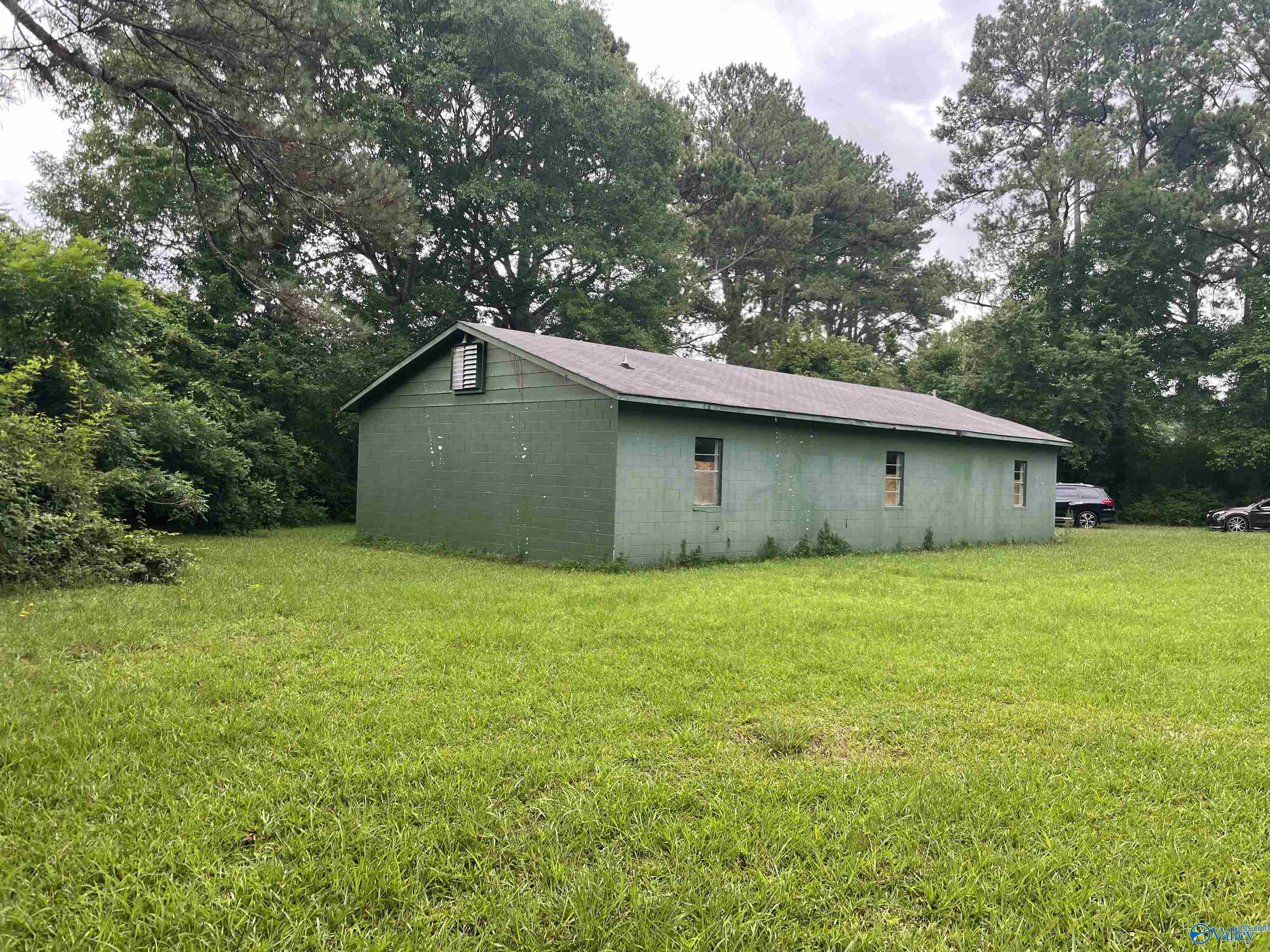 1.0 Acre Cave Spring Road, Owens Cross Roads, Alabama image 2