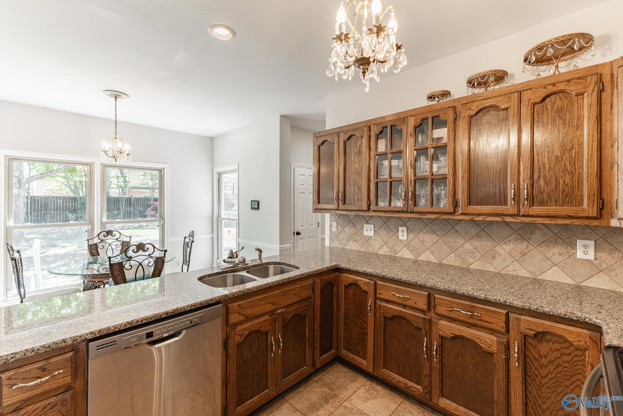 1266 Brandywine Lane, Decatur, Alabama image 12
