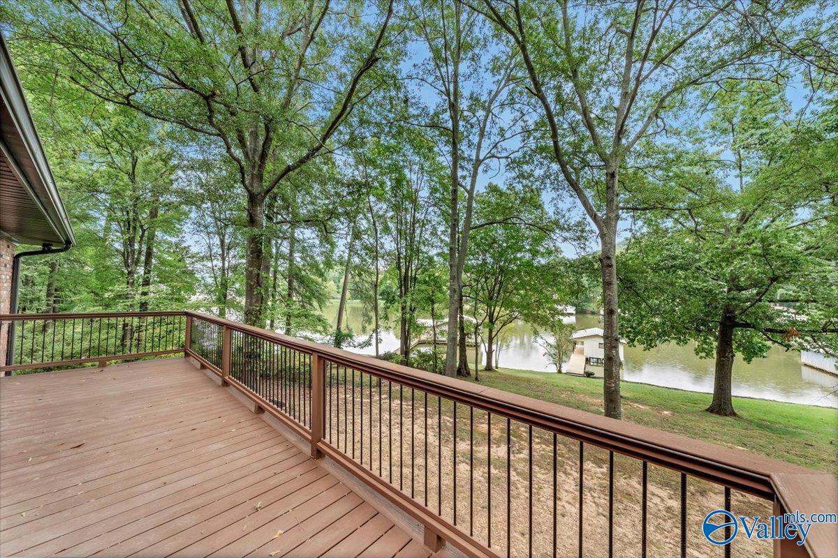 3604 Lindsey Lane, Guntersville, Alabama image 5