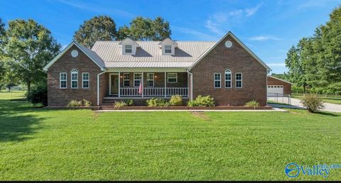 Homes For Sale - 4636 Sardis Road<br/> Etowah County, Boaz, AL 35956