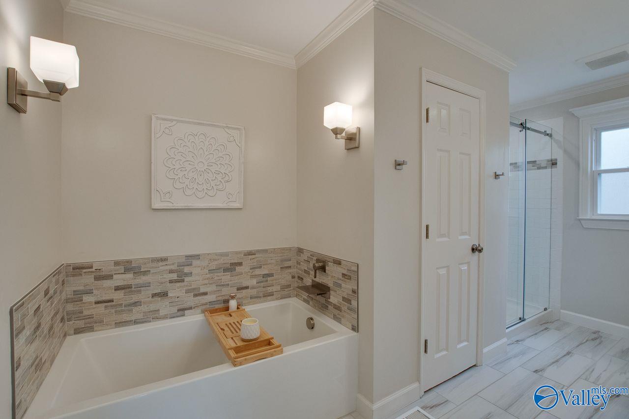 237 Pin Oak Drive, Madison, Alabama image 15