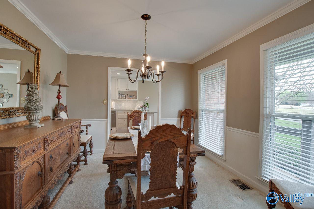 237 Pin Oak Drive, Madison, Alabama image 5