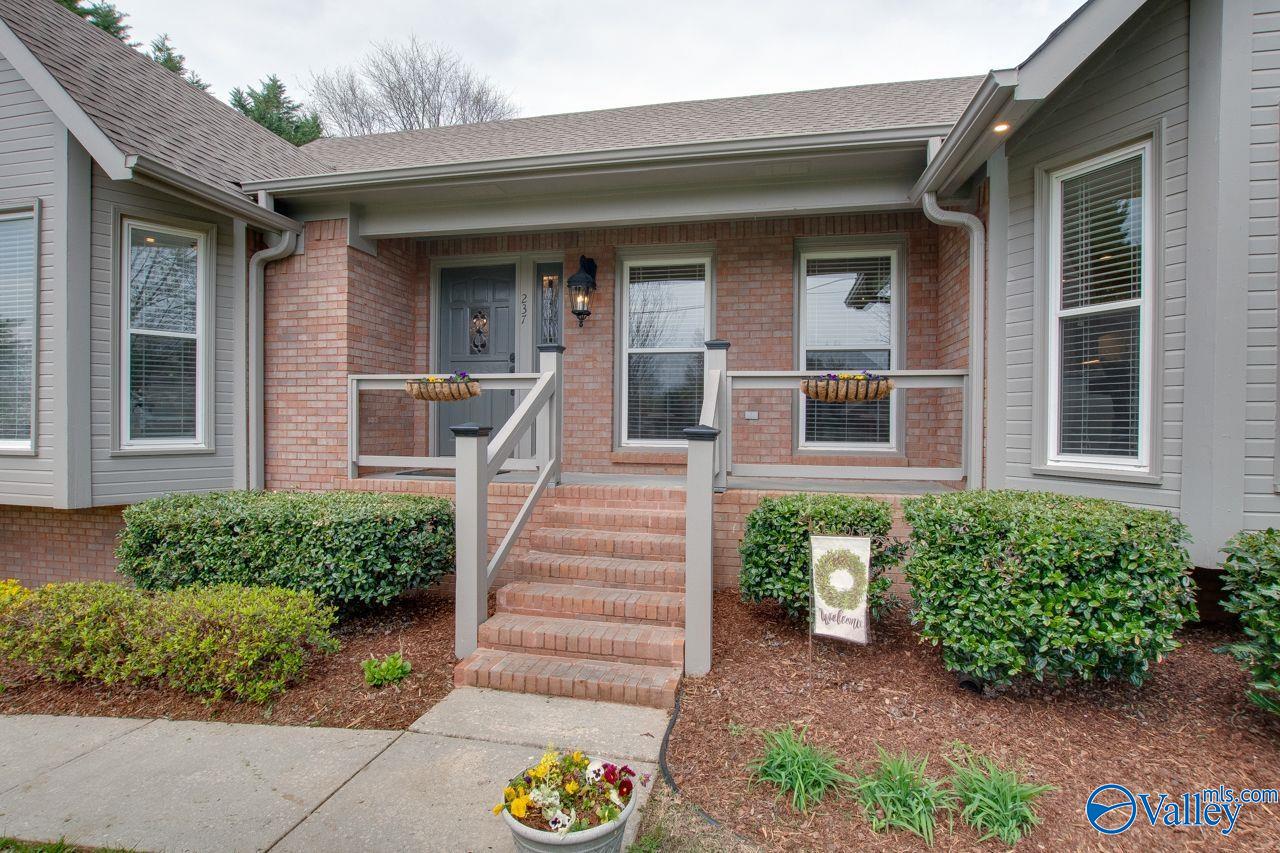 237 Pin Oak Drive, Madison, Alabama image 2