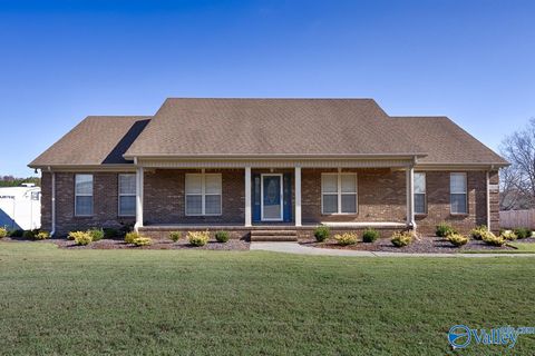 Photo of 1803 Nella Drive, Athens, AL 35611 (MLS # 21912651)