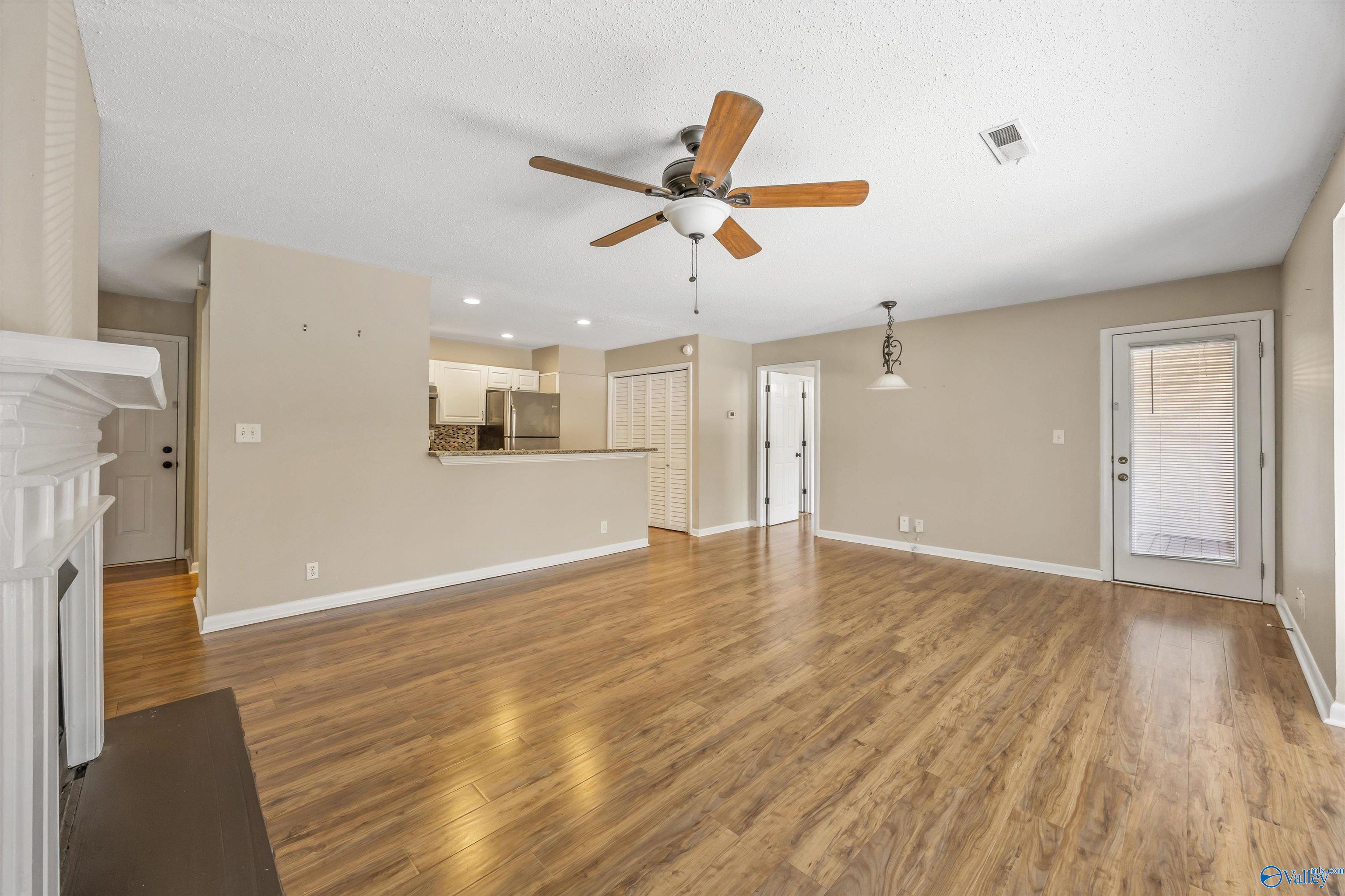 4927 Seven Pines Circle 6