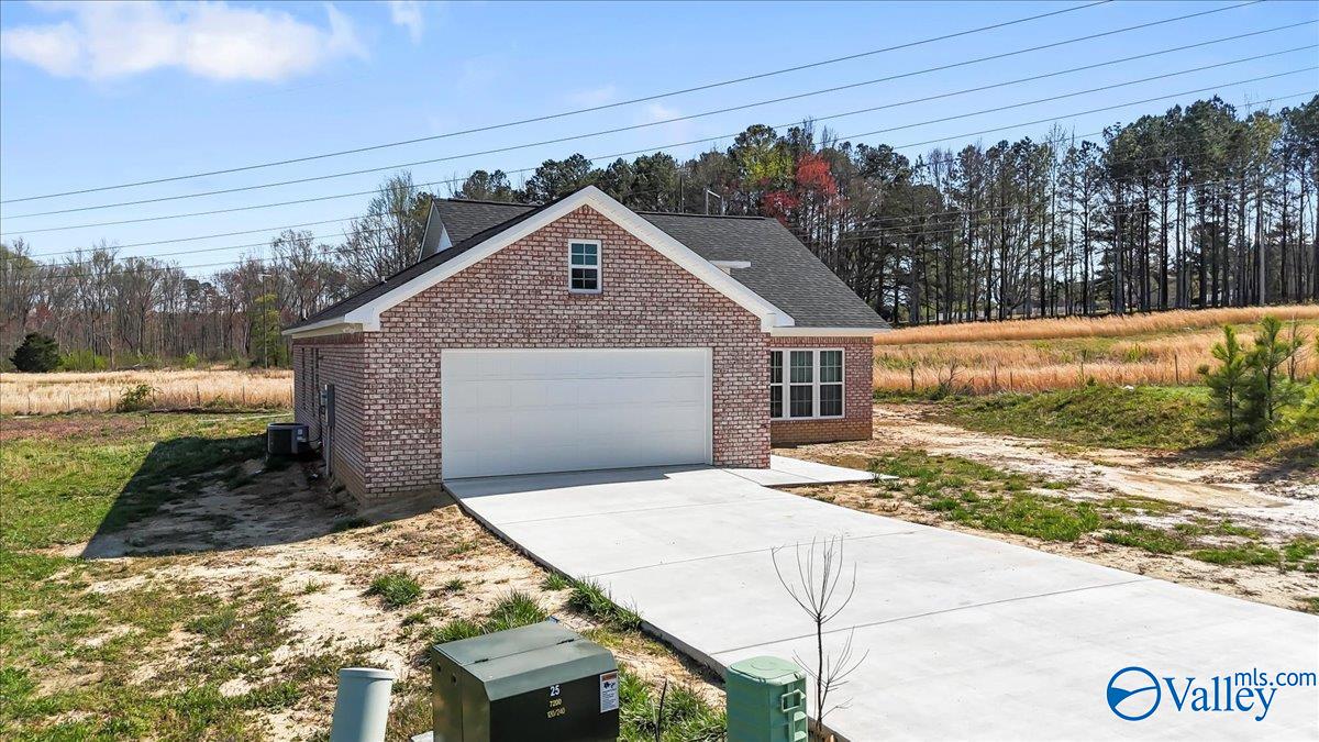 15 Swanee Drive, Albertville, Alabama image 5