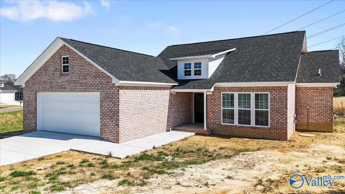15 Swanee Drive, Albertville, Alabama image 1