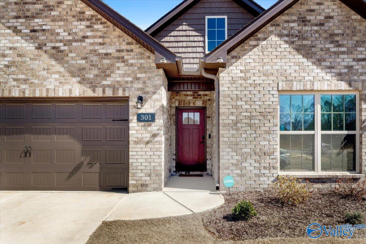 301 Cherokee Glen Avenue, Toney, Alabama image 2