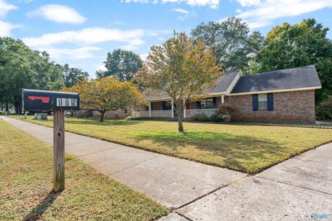 Photo of 118 Sydney Street, Huntsville, AL 35811 (MLS # 21902291) Photo of 118 Sydney Street, Huntsville, AL 35811 (MLS # 21902291)