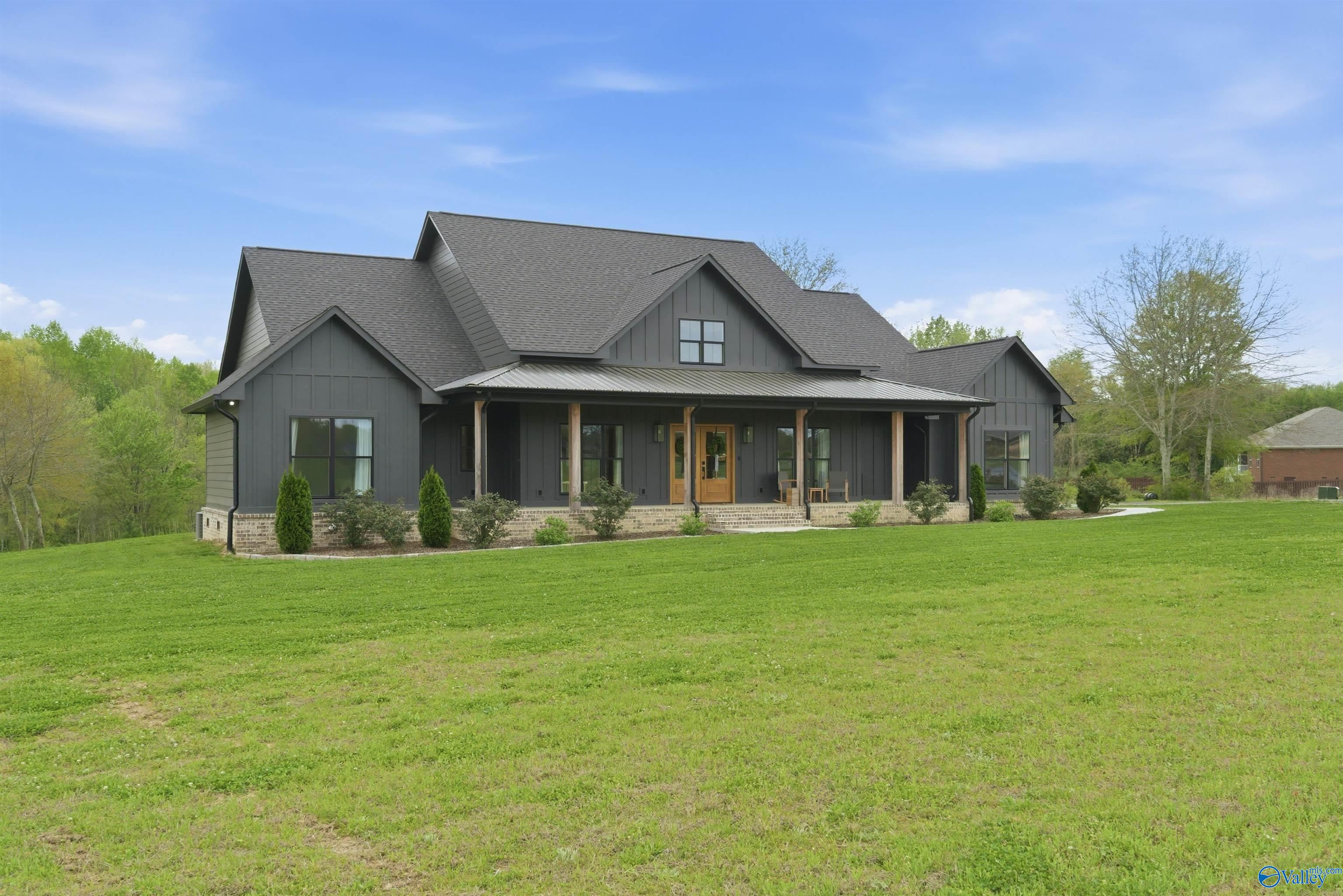 1332 Shoal Creek Trail NE