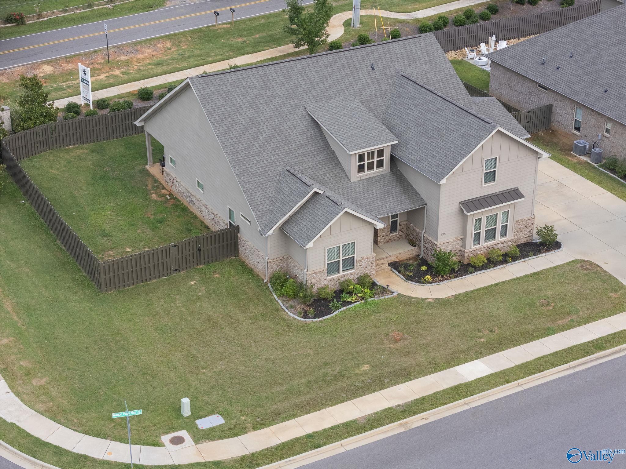 Owens Cross Roads, Alabama 35763, United States, 4 Bedrooms Bedrooms, ,3 BathroomsBathrooms,Residential,Active,207659