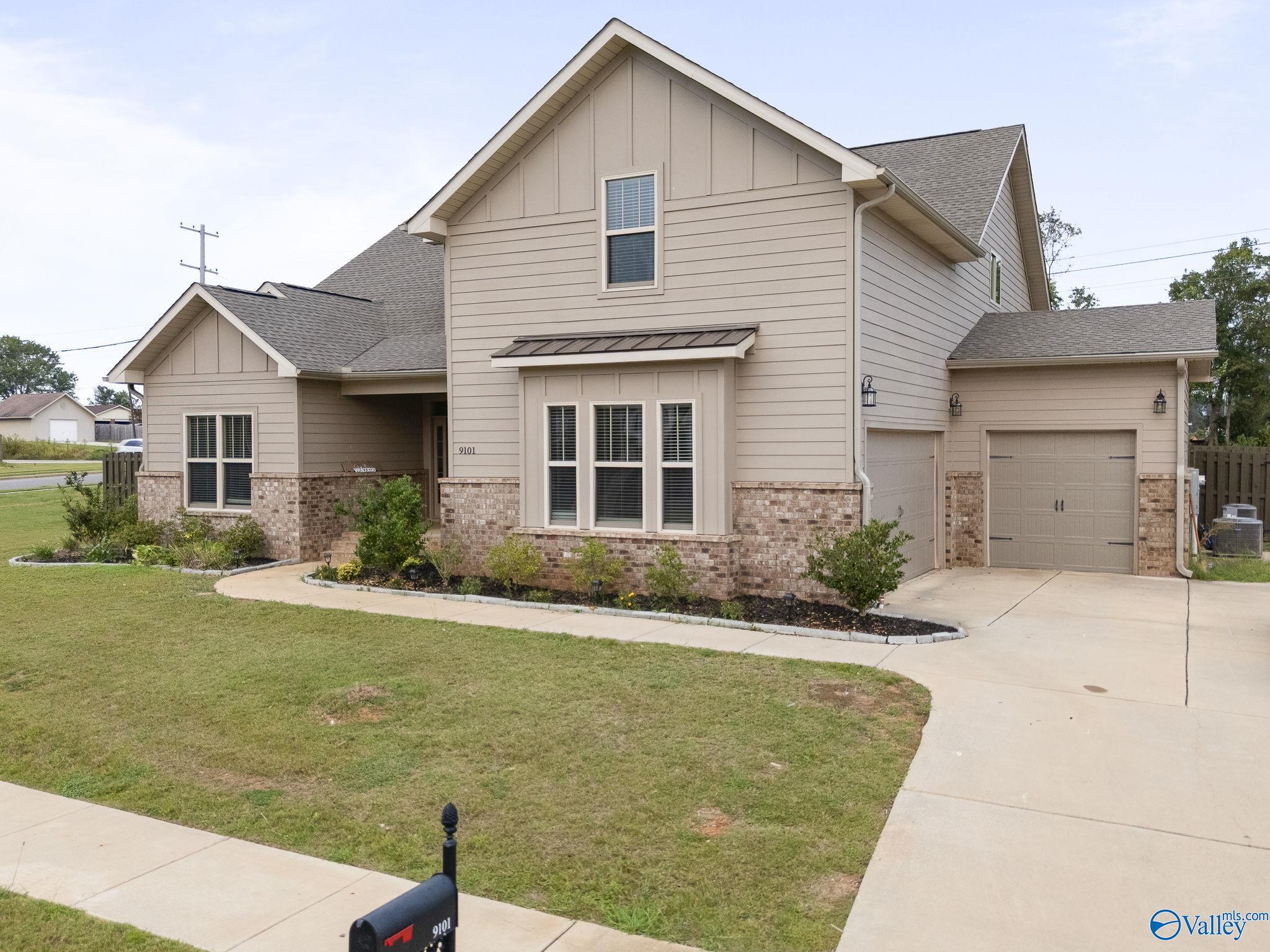 Owens Cross Roads, Alabama 35763, United States, 4 Bedrooms Bedrooms, ,3 BathroomsBathrooms,Residential,Active,207659