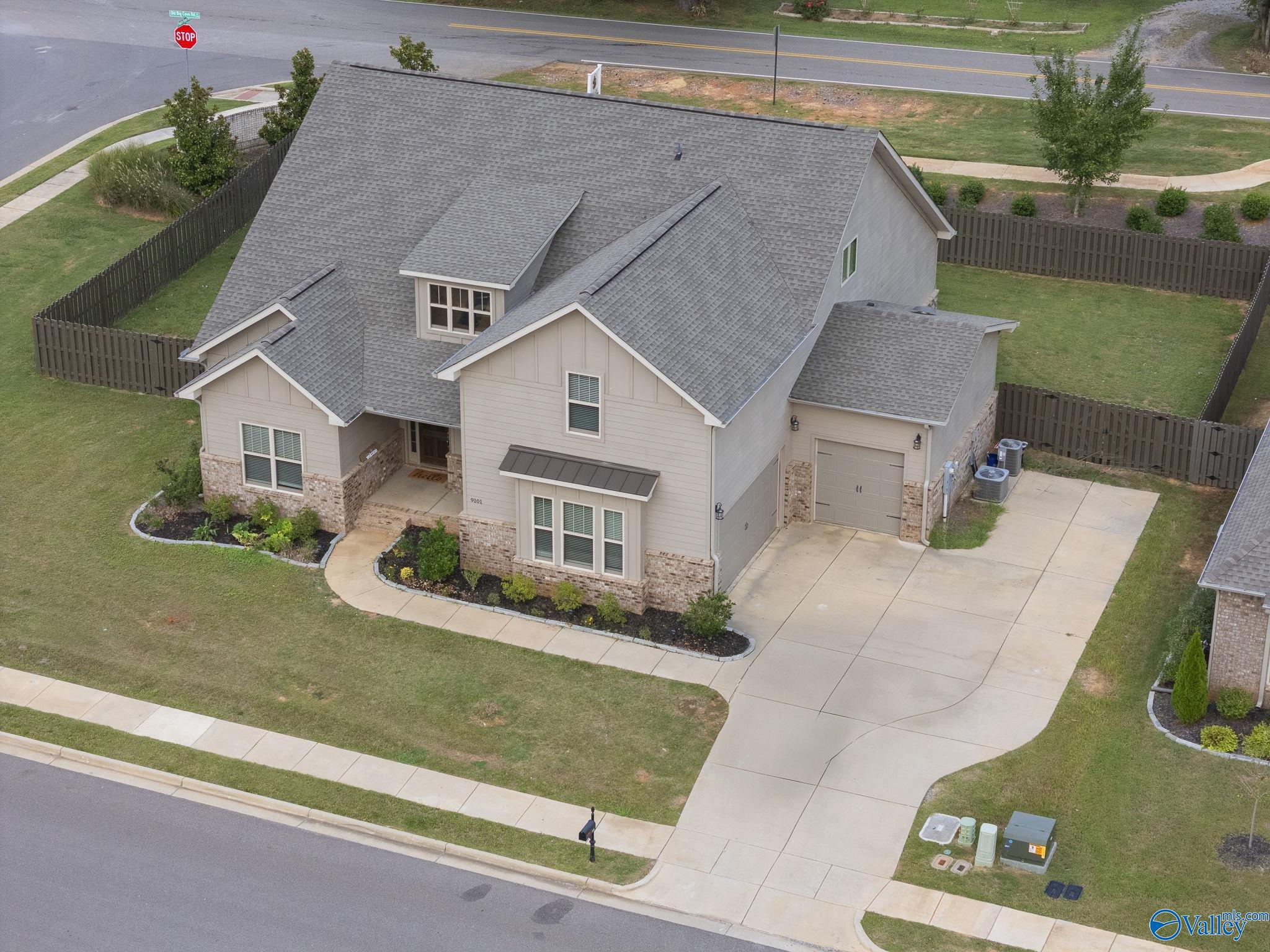 Owens Cross Roads, Alabama 35763, United States, 4 Bedrooms Bedrooms, ,3 BathroomsBathrooms,Residential,Active,207659