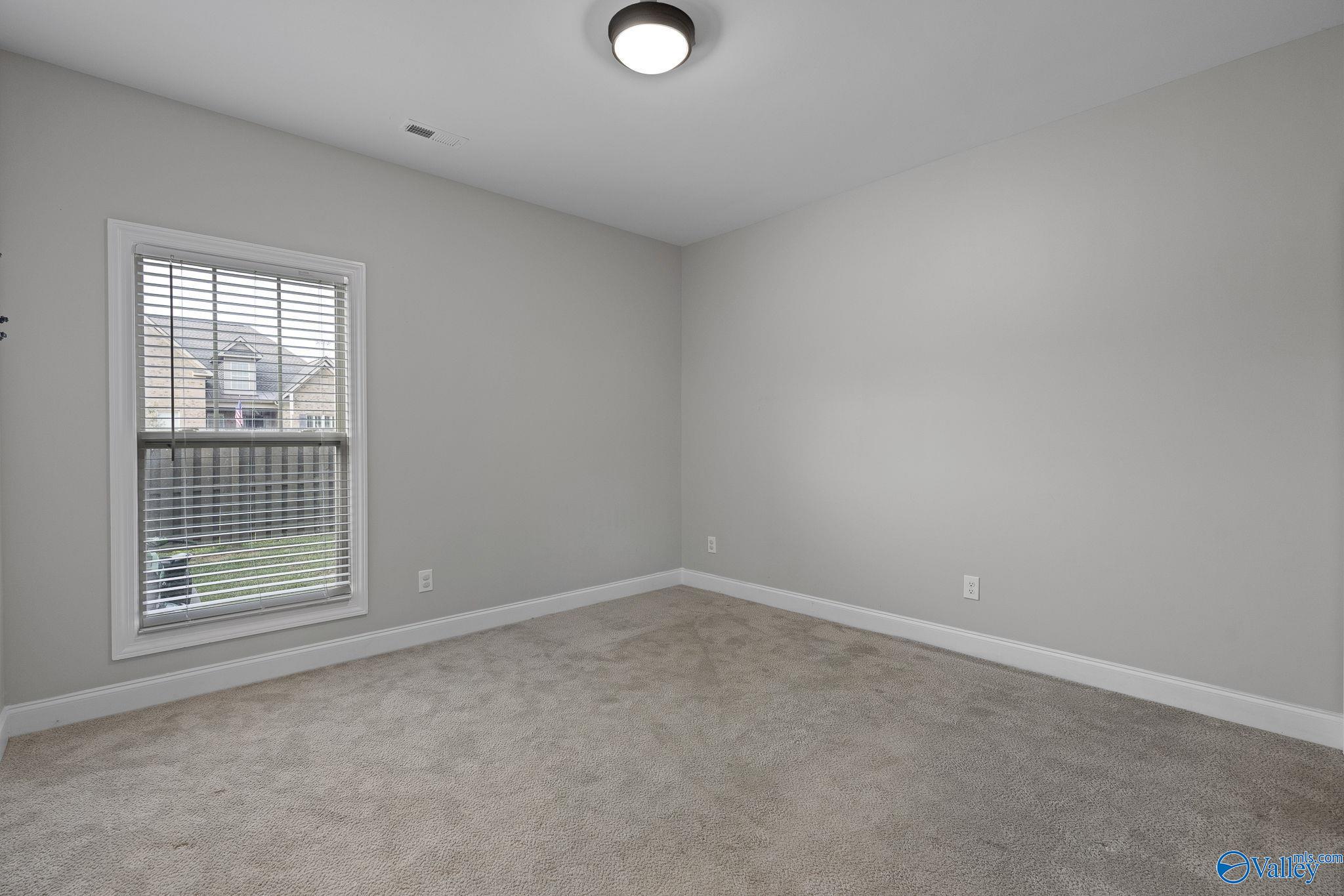 Owens Cross Roads, Alabama 35763, United States, 4 Bedrooms Bedrooms, ,3 BathroomsBathrooms,Residential,Active,207659