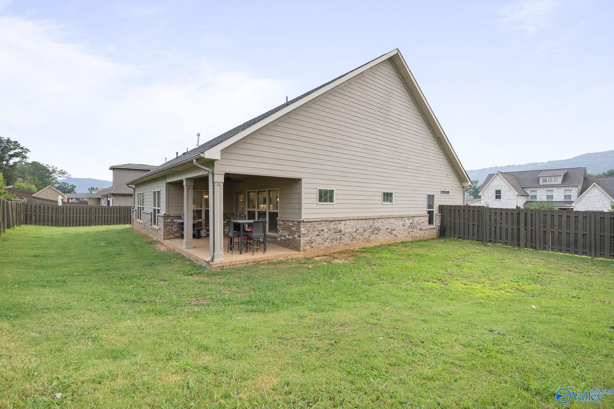 Owens Cross Roads, Alabama 35763, United States, 4 Bedrooms Bedrooms, ,3 BathroomsBathrooms,Residential,Active,207659