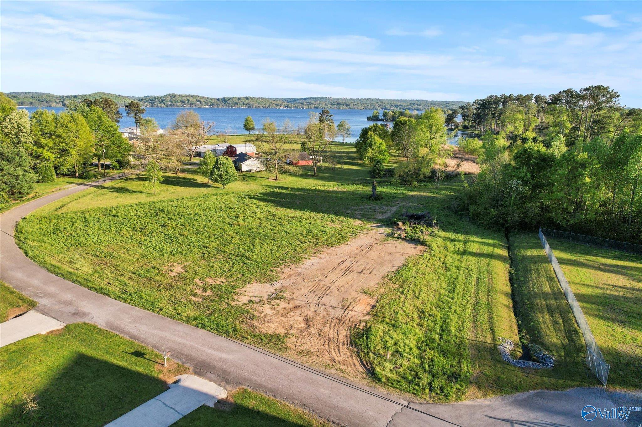 Lot 9 Oak Place, Guntersville, Alabama image 3
