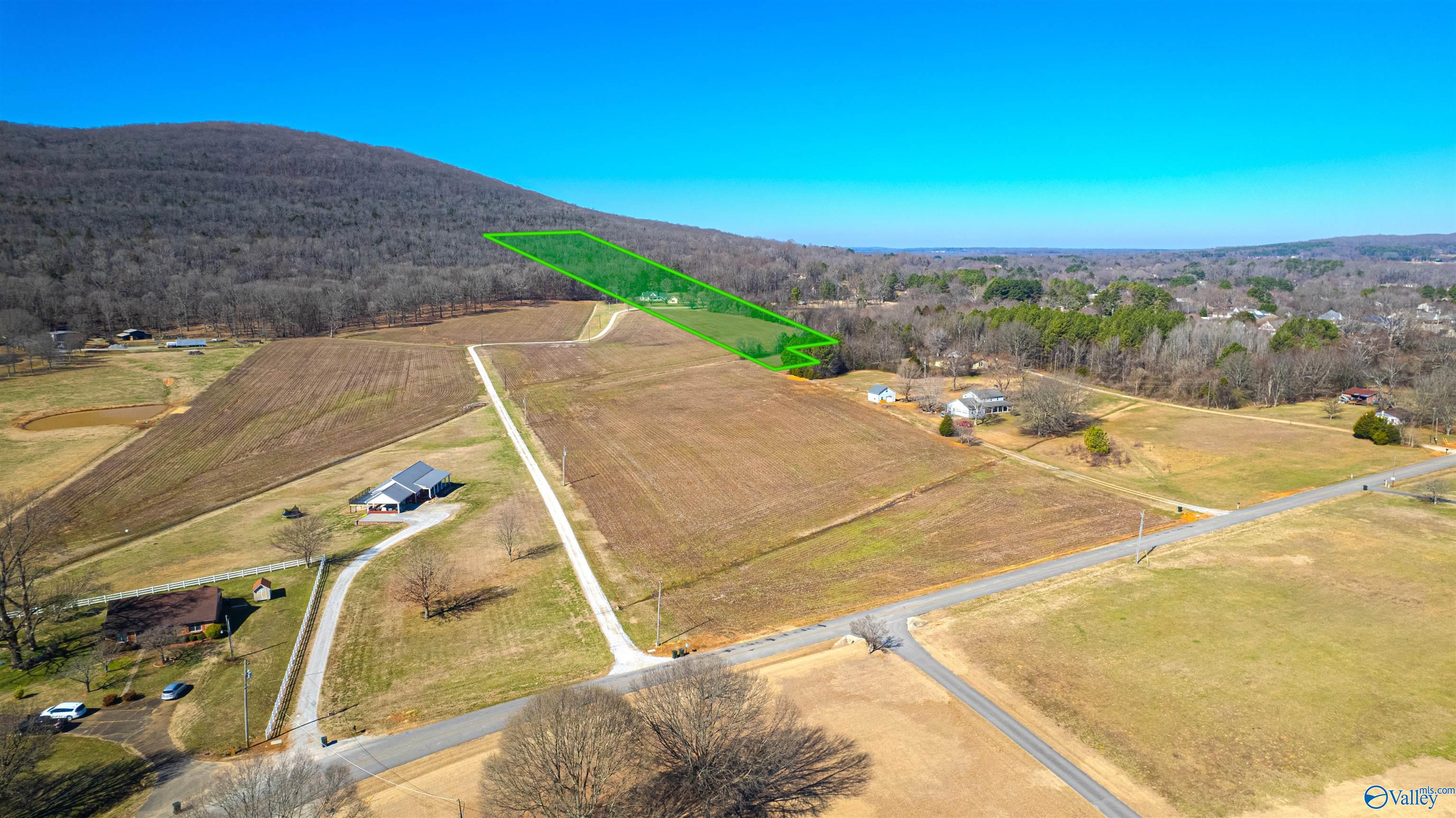 1332 Salty Bottom Road, Gurley, Alabama image 3