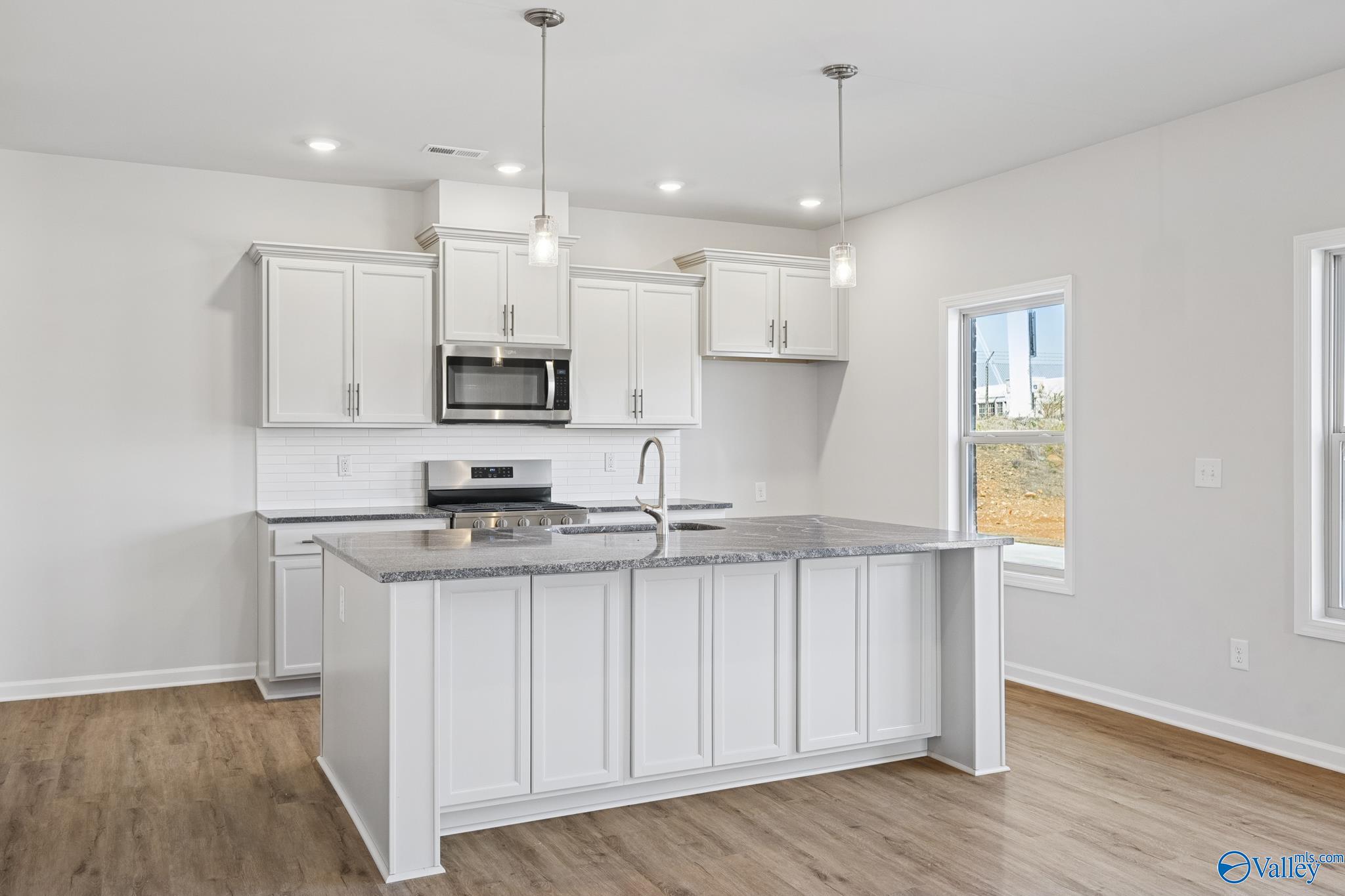 17884 Eastmoor Street, Athens, Alabama image 3