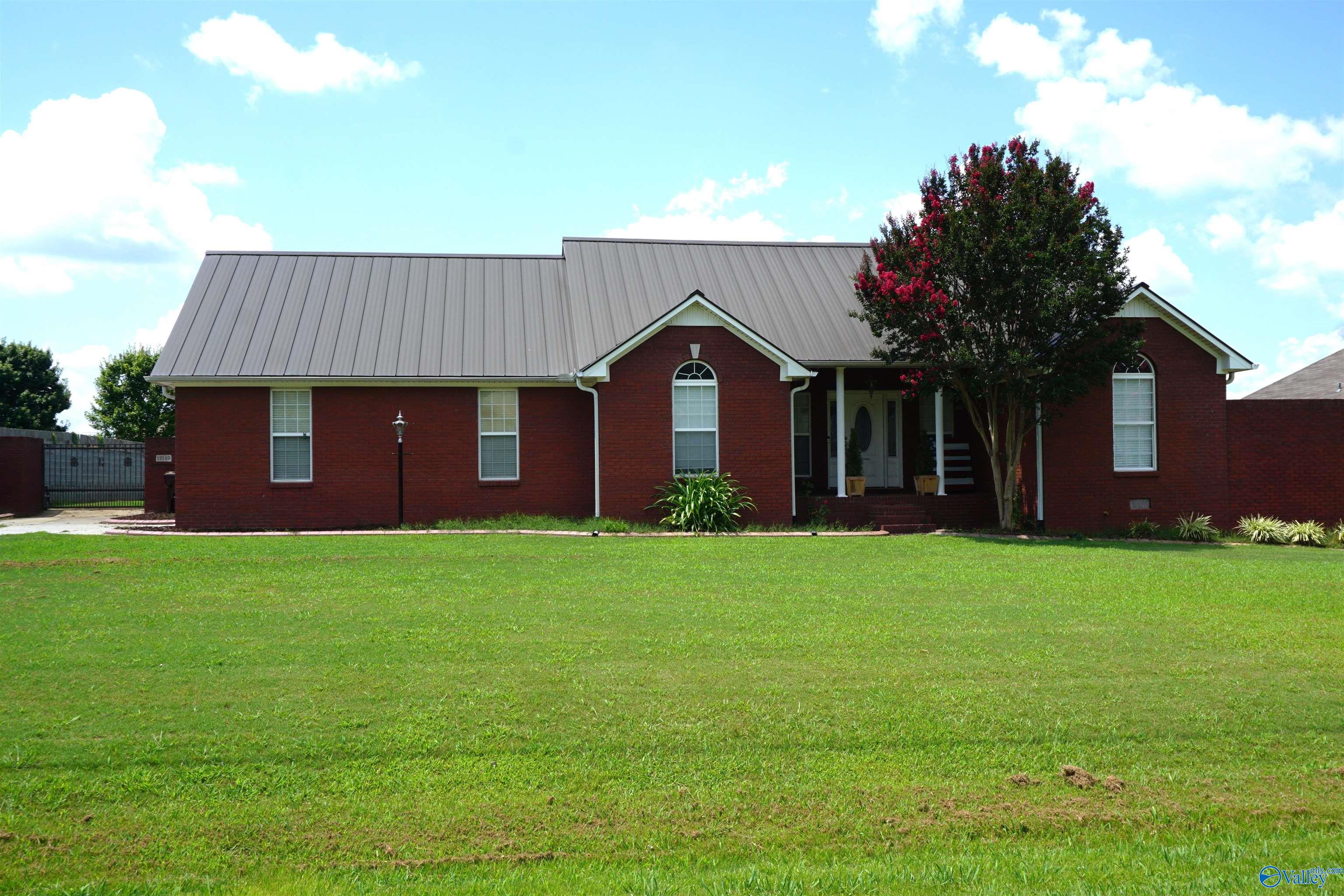 17149 Stone Valley Drive, Athens, Alabama image 1