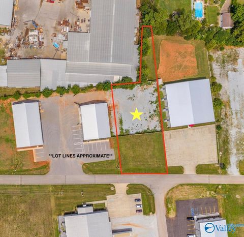 Vacant Land For Sale - 25871 Walter Lee Drive<br/> Athens, AL 35613