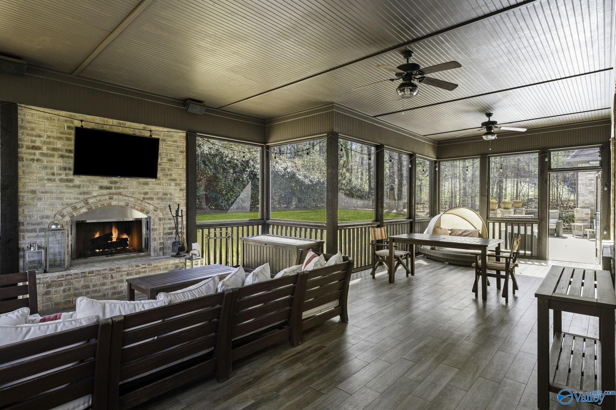 2480 Glasscott Point, Hoover, Alabama image 21