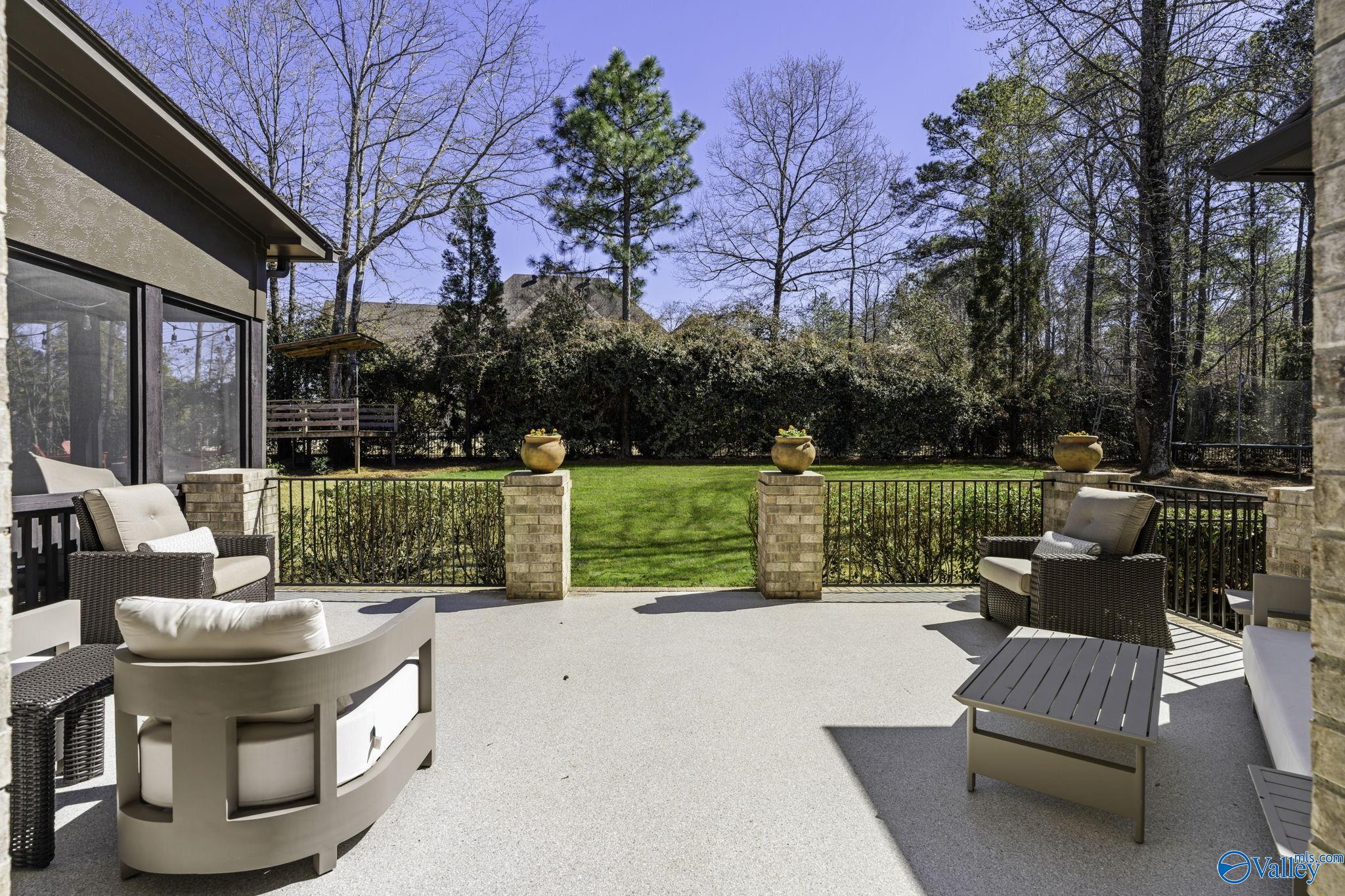 2480 Glasscott Point, Hoover, Alabama image 45